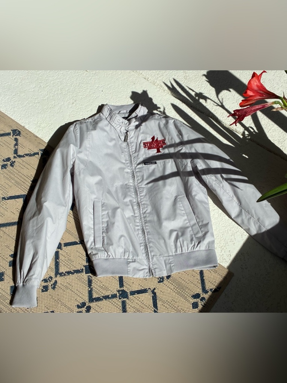 NWOT Stranger Things S4 MEMBERS ONLY Jacket - Rare! - Men's Small / Women's Med. - Picture 3 of 7